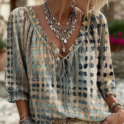 Bluse mit Tupfenmuster im Ethno-Stil