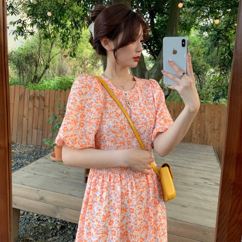 Oranges Midikleid mit Blumenprint und Puffärmeln – Bild 3 | LuxeStyle