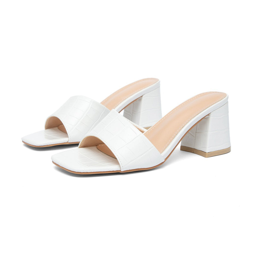 Mules mit Chunky-Absatz