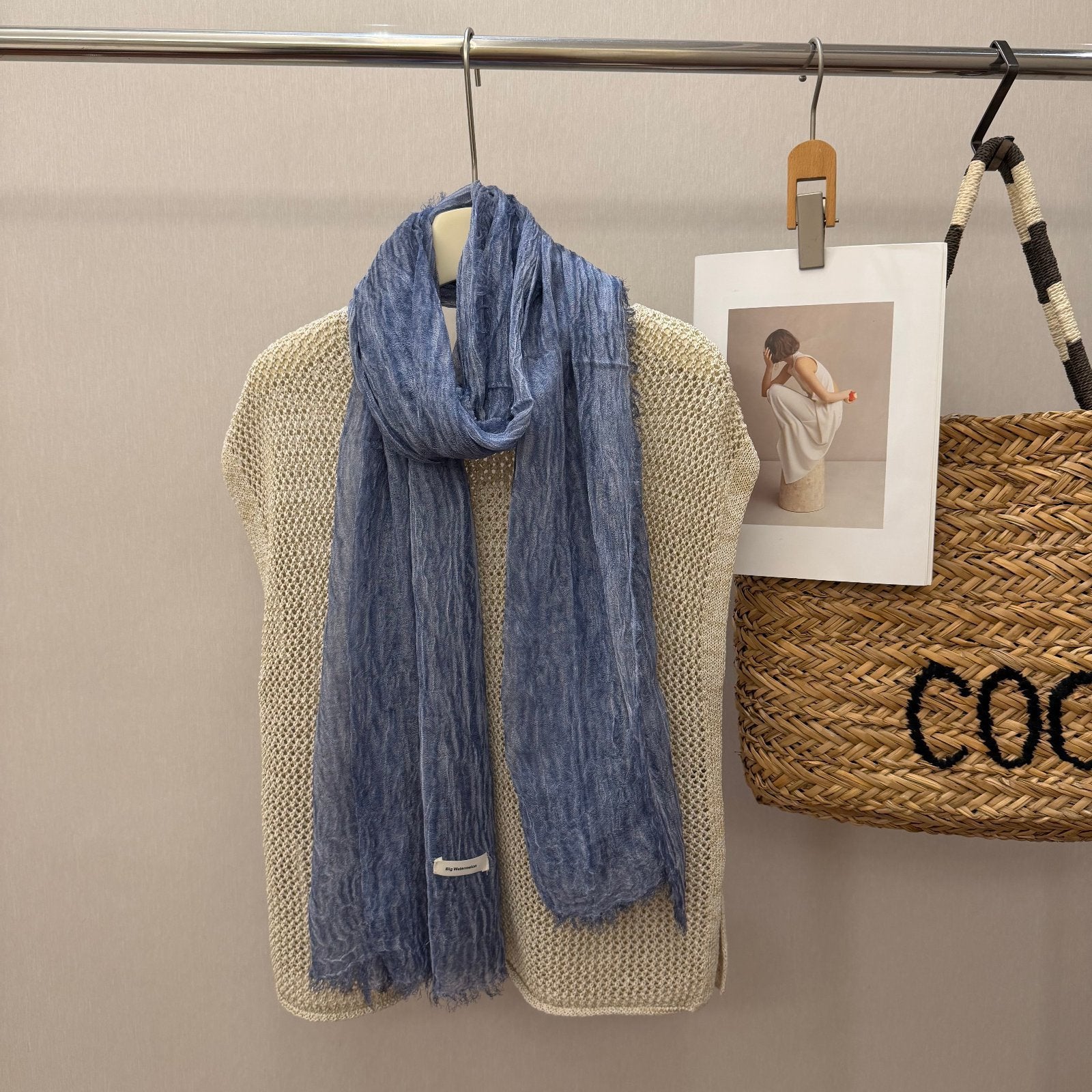 Geknitterter Baumwoll-Leinen Schal im Distressed-Look