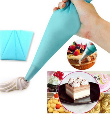 Tulpentüllen-Set mit Spritzbeuteln & Cupcake-Förmchen · 100 Stück – Bild 4 | LuxeStyle