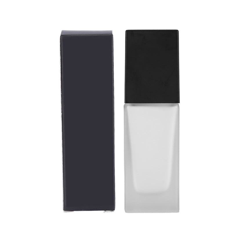 Liquid Foundation – Feuchtigkeitsspendend, ölregulierend – Bild 5 | LuxeStyle