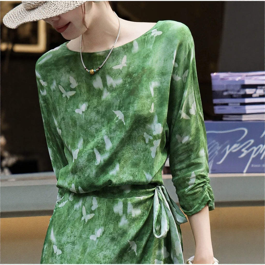 Vintage Seidenkleid mit Print im französischen Stil – Bild 7 | LuxeStyle
