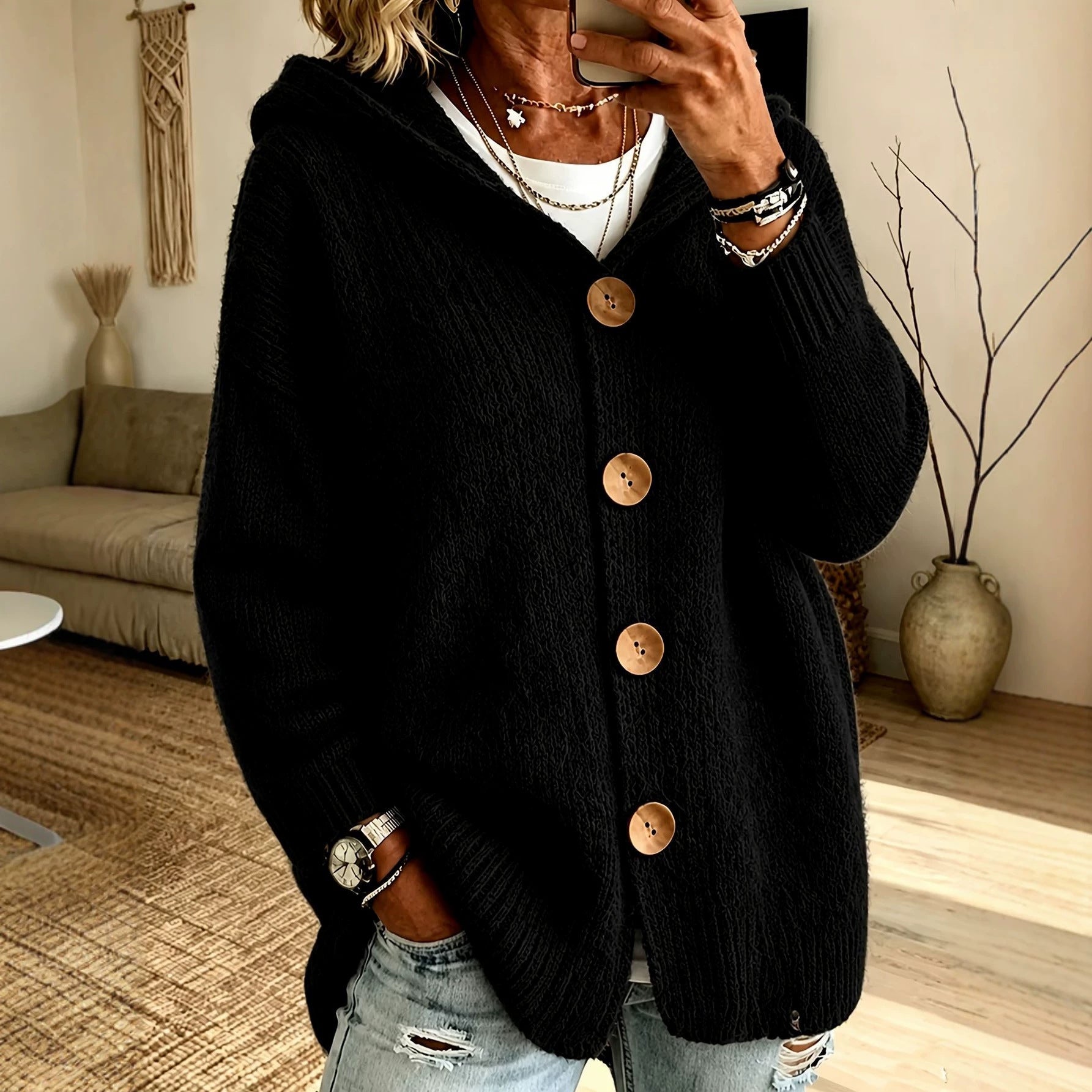 Cardigan mit Kapuze und vier Knöpfen