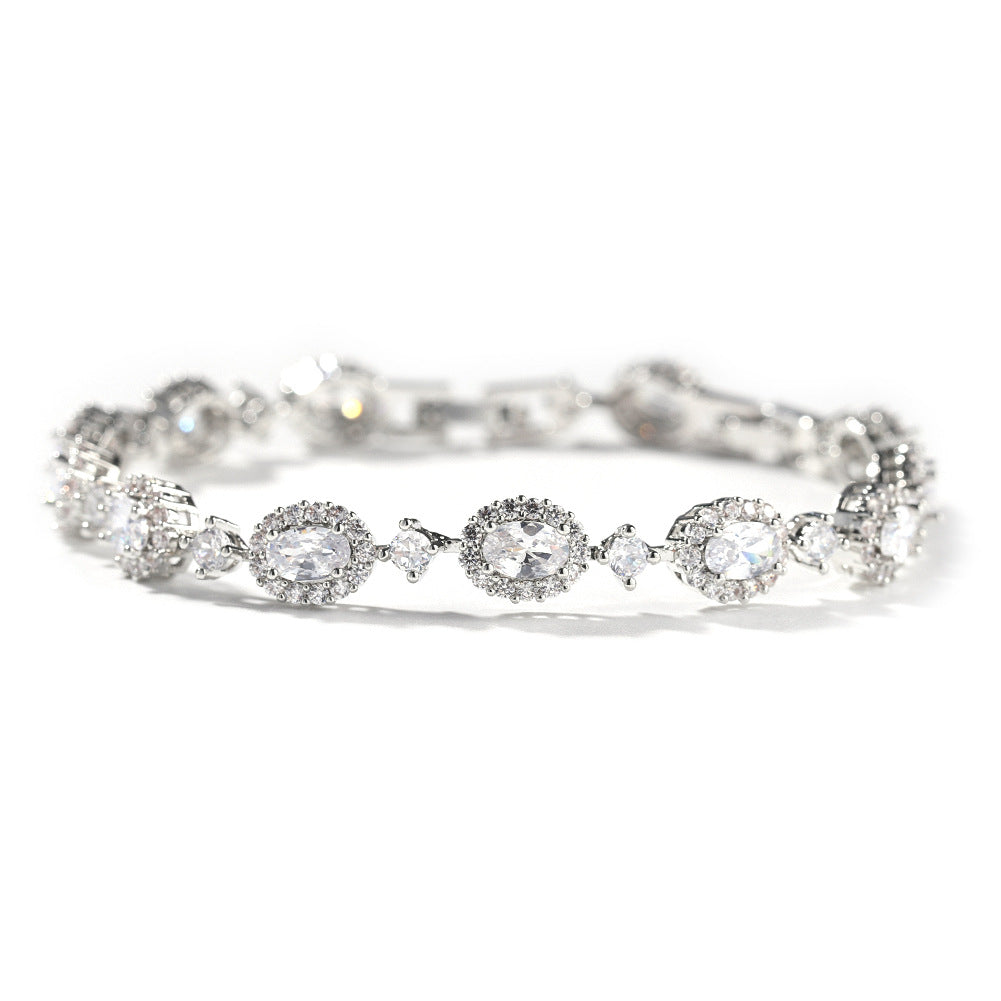 Personalisiertes ovales Zirkon-Armband mit Kupfer – Bild 4 | LuxeStyle