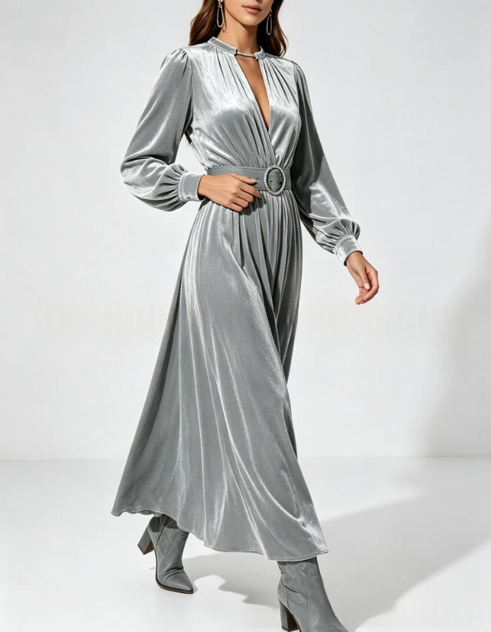 Velvet-Kleid mit V-Ausschnitt und Taillenbetonung