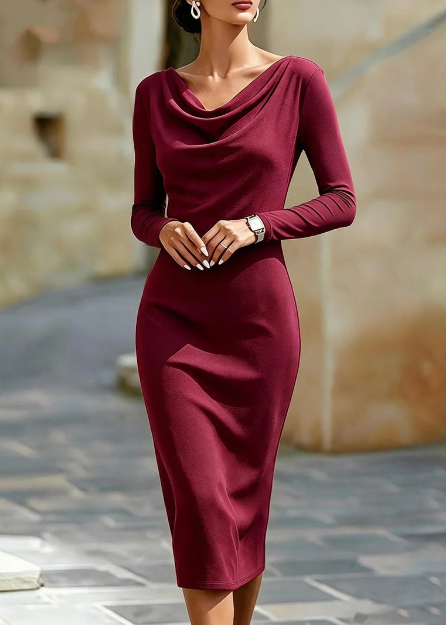 Bootsauschnitt Figurbetonendes Midi-Kleid mit Langarm