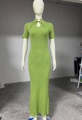 Tailliertes Strickkleid mit kurzen Ärmeln – Bild 9 | LuxeStyle