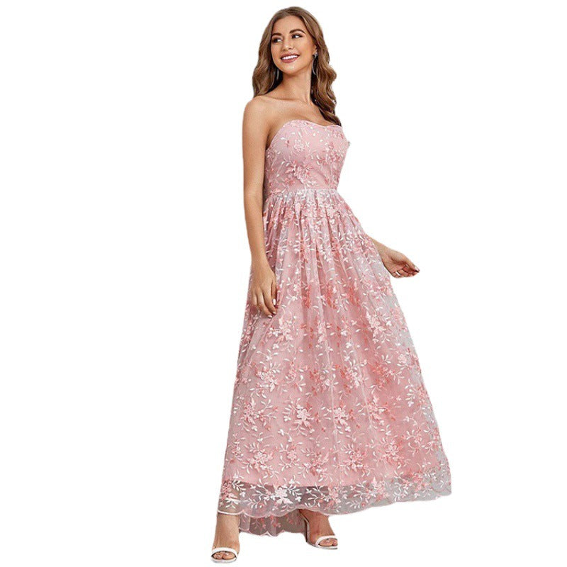Elegantes Retro-Kleid mit Spitze