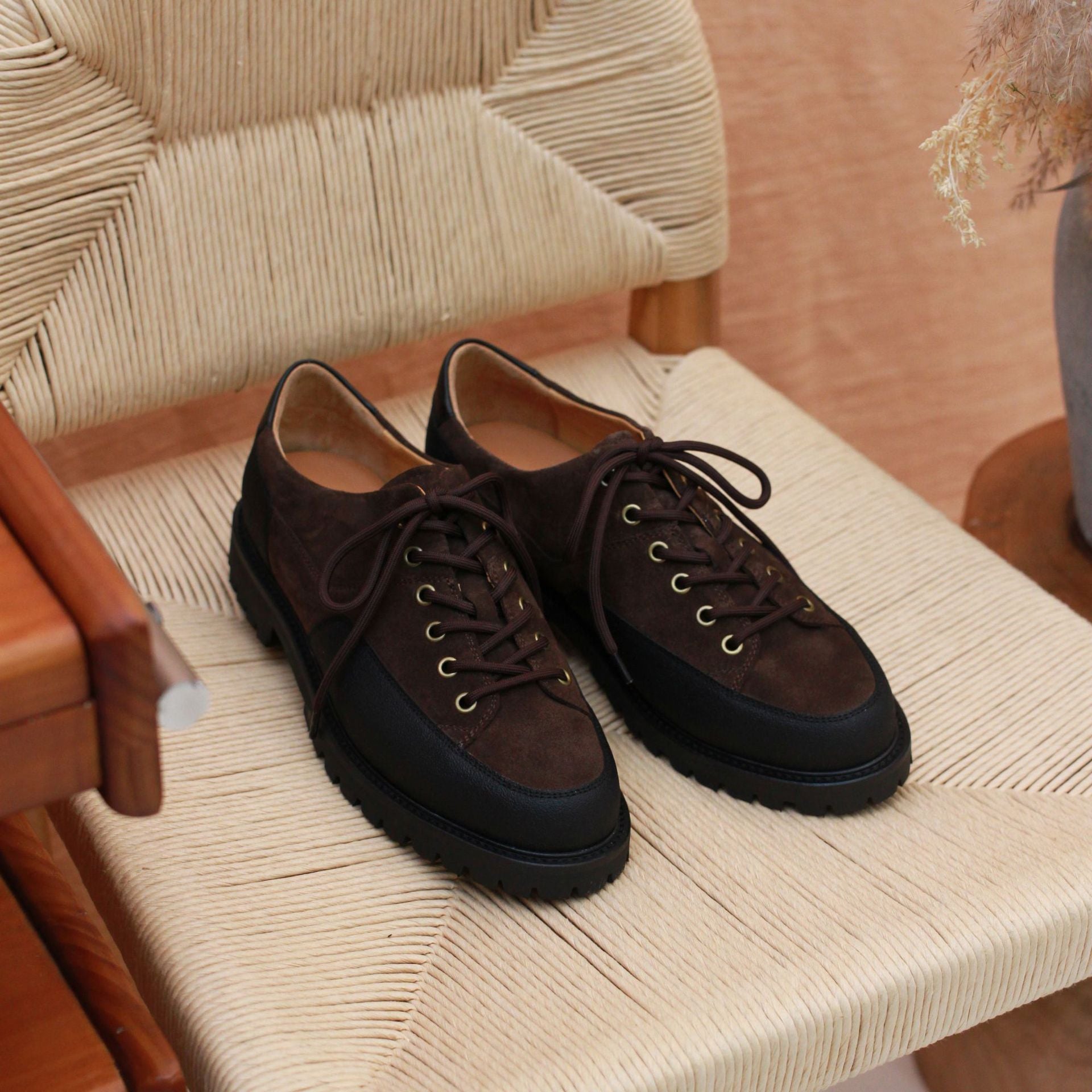 Outdoor Derby Halbschuhe im chinesischen Stil