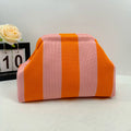 Strick-Clutch Riva mit Streifen