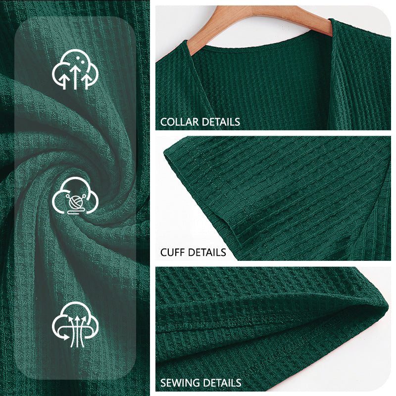 Einfarbiges Wellen-Web T-Shirt mit Tief-V-Ausschnitt Kurzarm