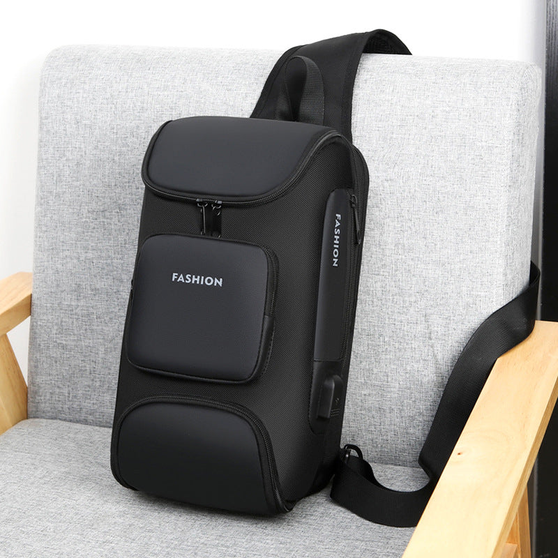 Herren-Rucksack mit USB-Anschluss und viel Stauraum – Bild 5 | LuxeStyle