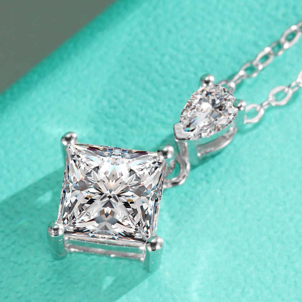 Edler Moissanite-Halsketten-Anhänger