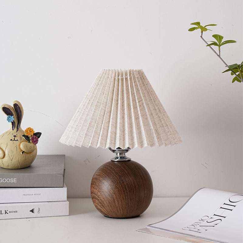 Tischlampe mit Stoffkordel und Keramikfuss – Bild 5 | LuxeStyle