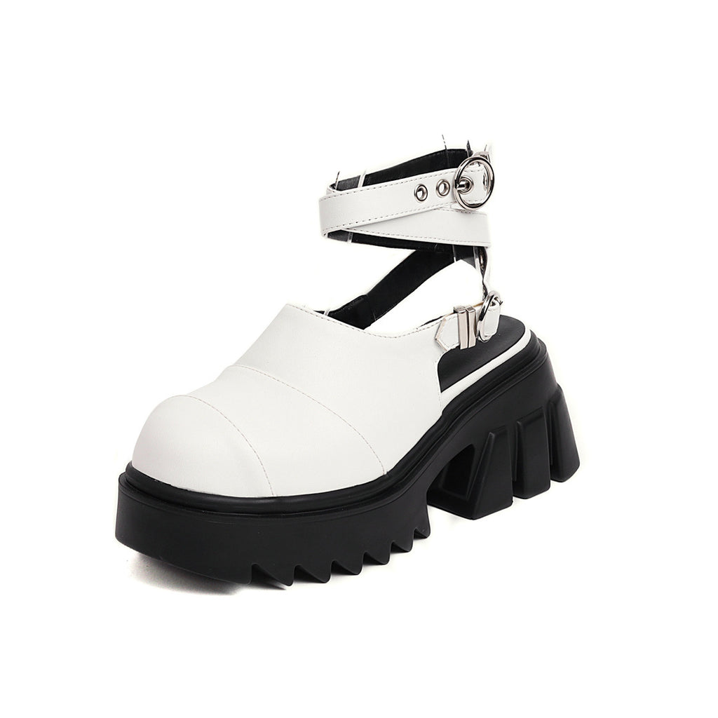 Sandalen mit gekreuzten Riemen, Plus Size – Bild 6 | LuxeStyle