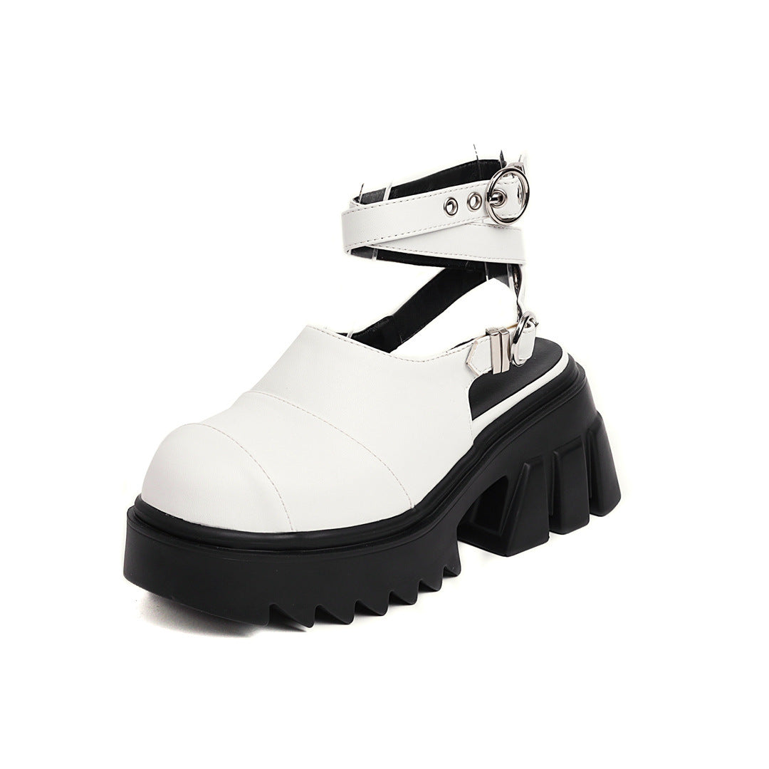 Sandalen mit gekreuzten Riemen, Plus Size – Bild 6 | LuxeStyle