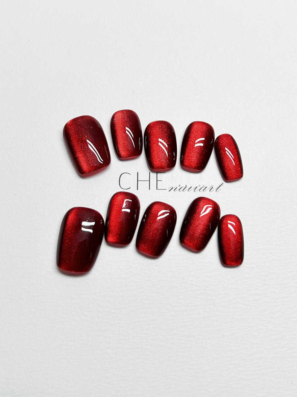 Weinroter Cat Eye Nagelsticker | LuxeStyle
