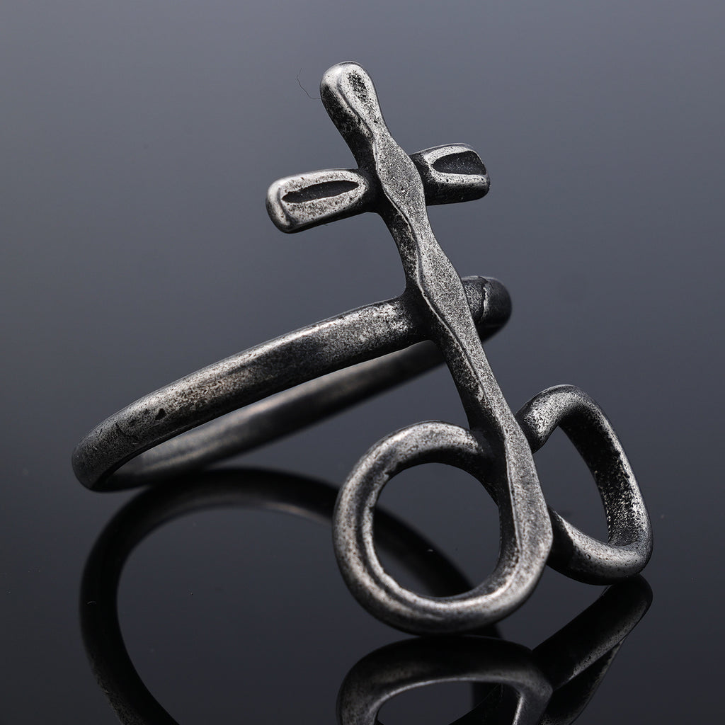 Retro Punk Gothic Ring aus Titanstahl