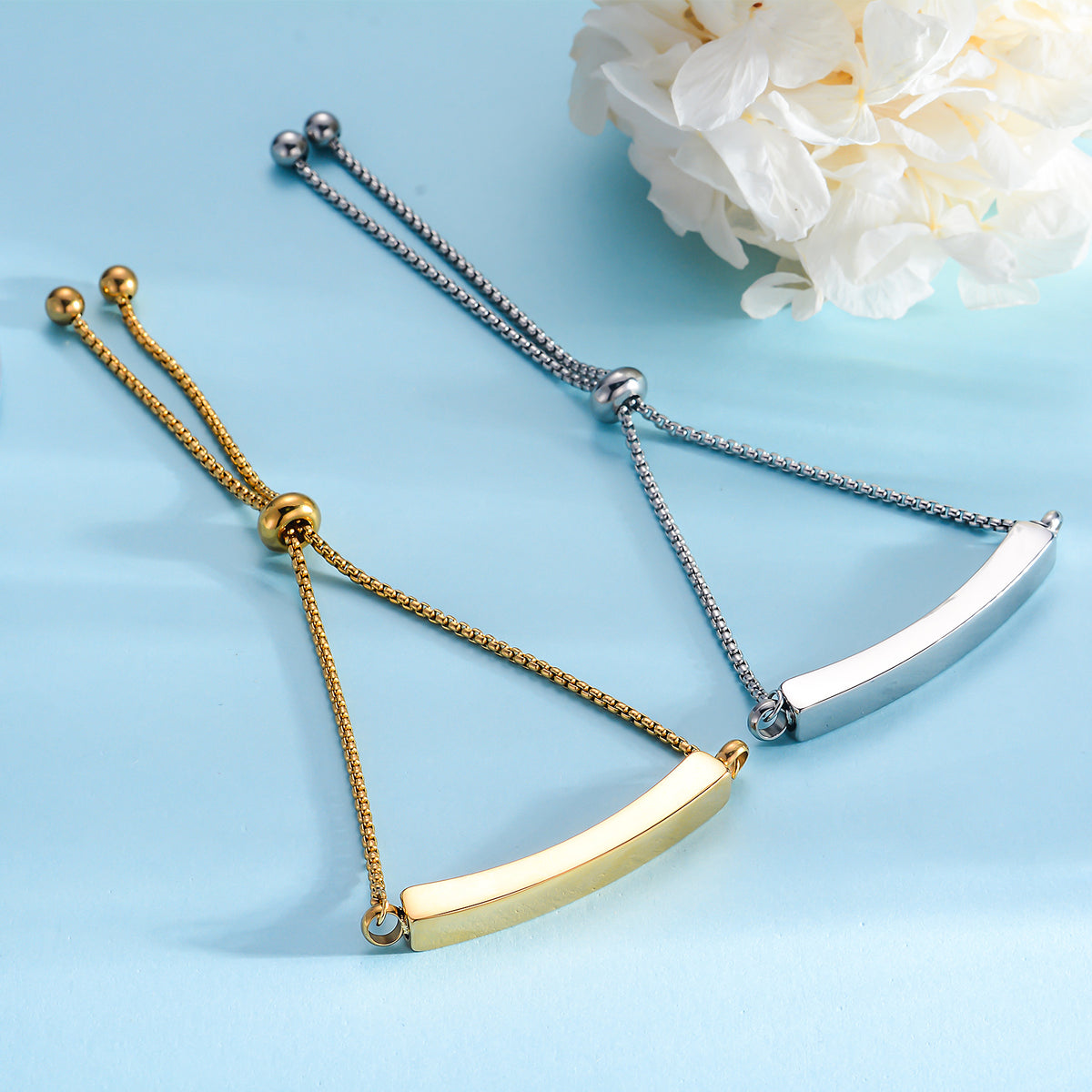 Graviertes Armband aus Titanstahl – Bild 2 | LuxeStyle