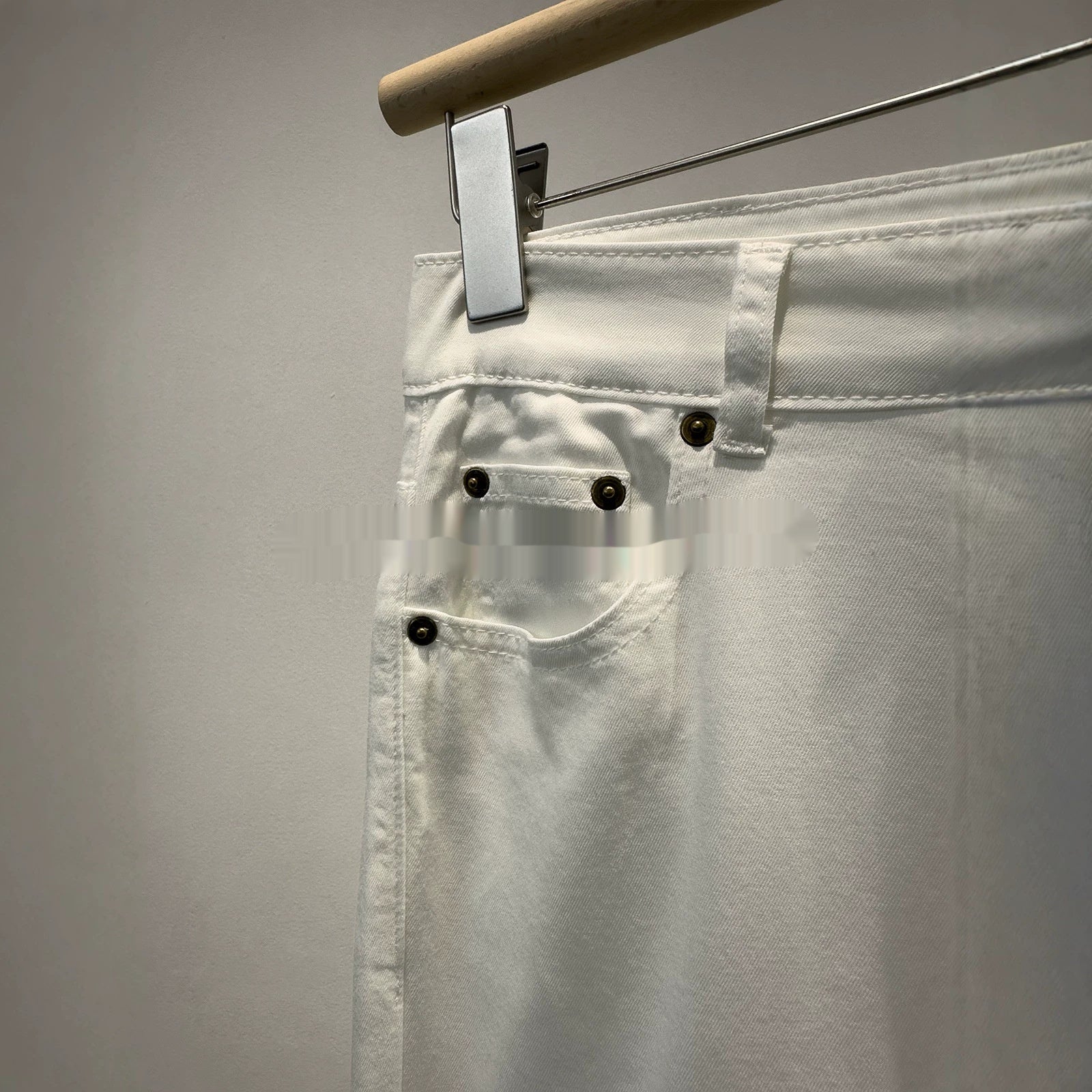 Weisse Cropped Jeans