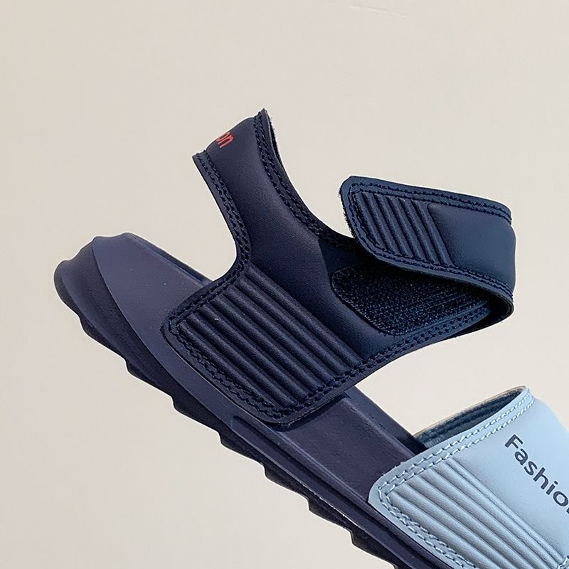 Weichsohlige Sandalen