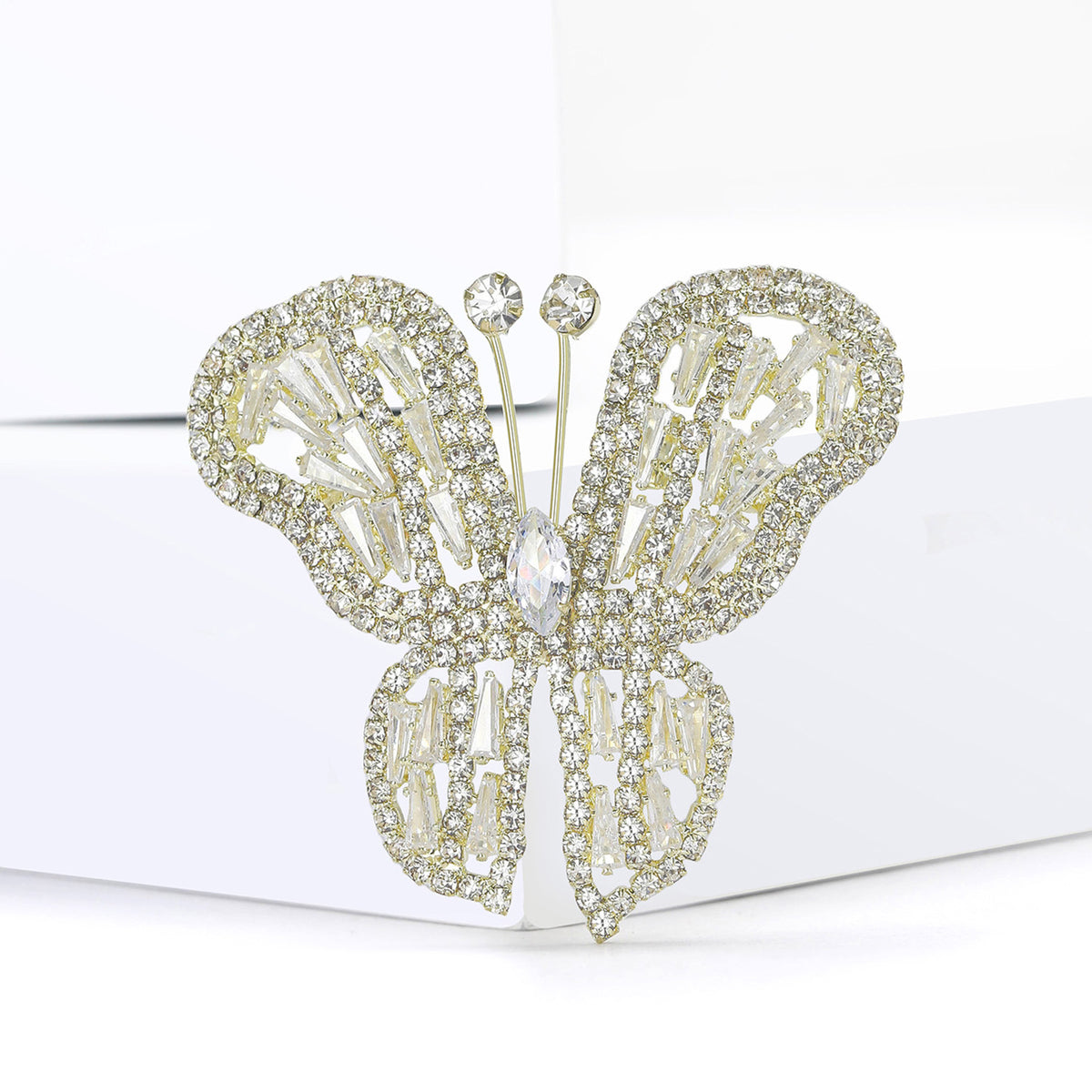 Brosche mit Schmetterling aus Strass – Bild 5 | LuxeStyle