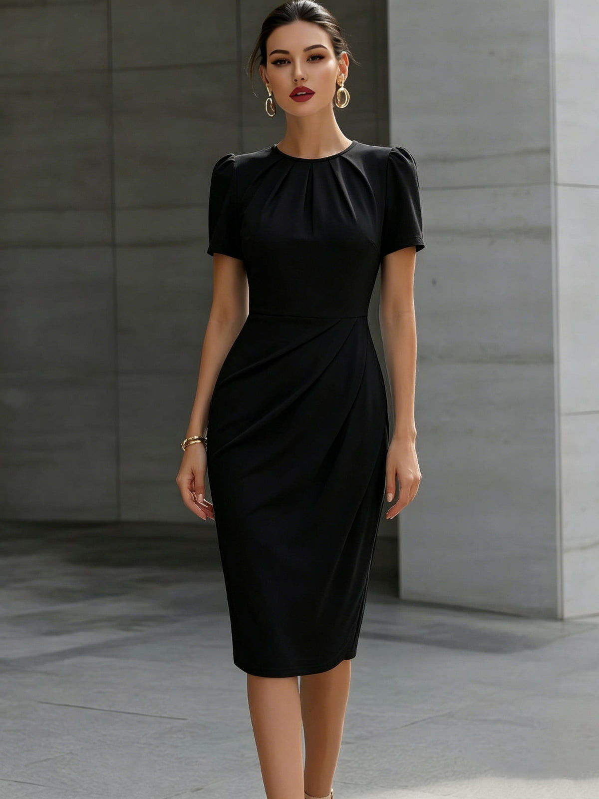 Elegantes Plissée-Kleid mit Rundhals | LuxeStyle