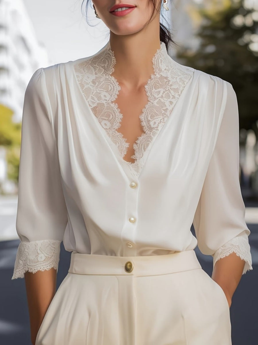 Elegante Bluse mit Spitzen-Einsätzen