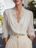 Elegante Bluse mit Spitzen-Einsätzen – Bild 1 | LuxeStyle