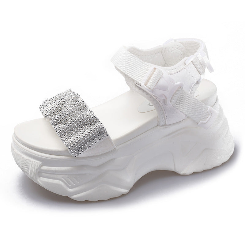 Bequeme Sport-Sandalen mit runder Zehenpartie – Bild 3 | LuxeStyle