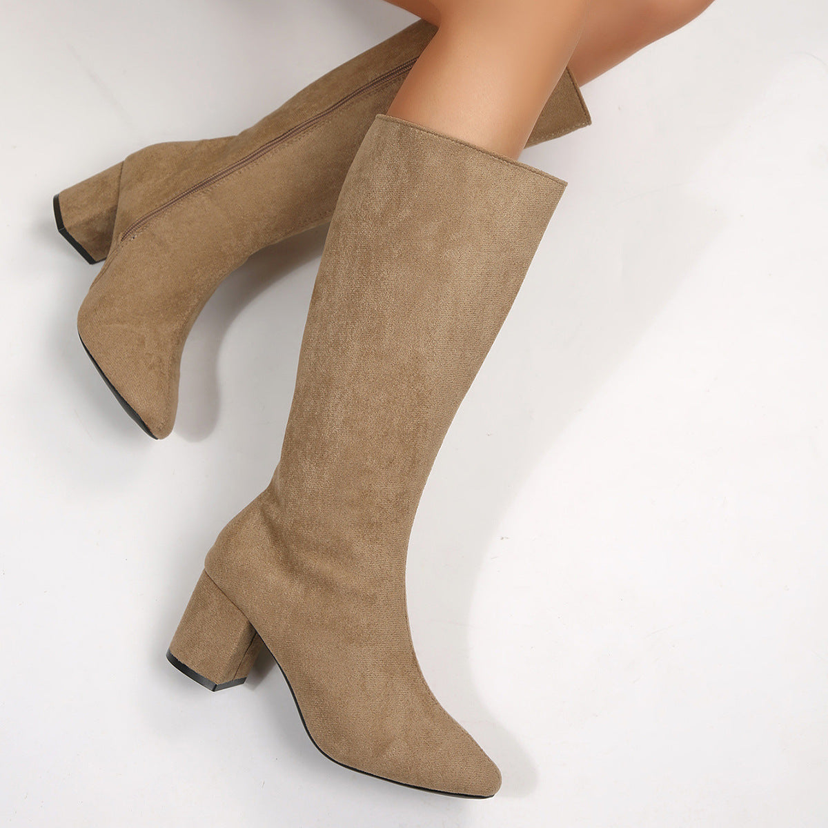 Overknee-Stiefel mit Chunky-Heel aus Wildleder