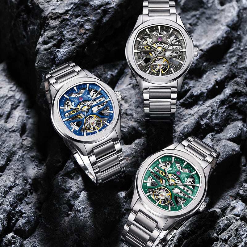 Skelett-Herrenuhr mit mechanischem Werk