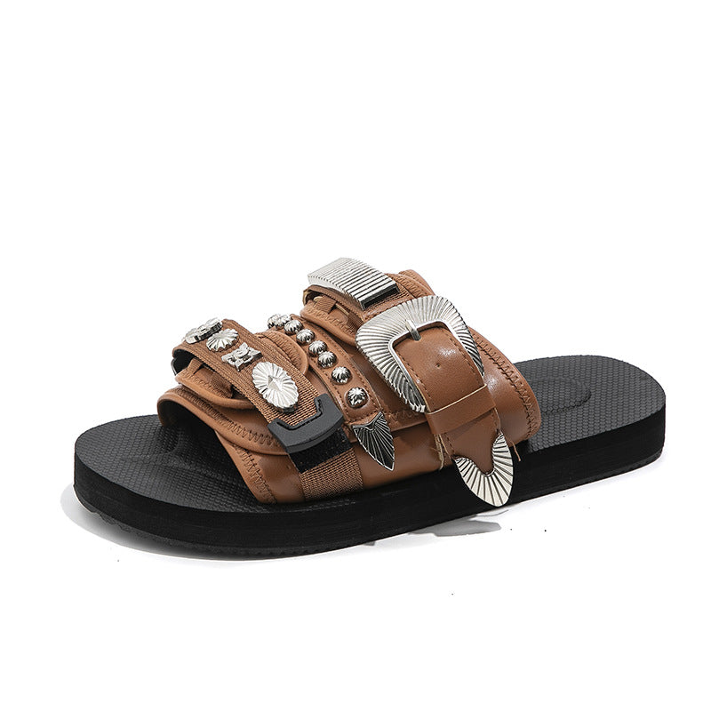 Leichte Outdoor-Slipper mit Nieten