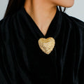 Herzförmige Rot-Agate-Brosche | LuxeStyle