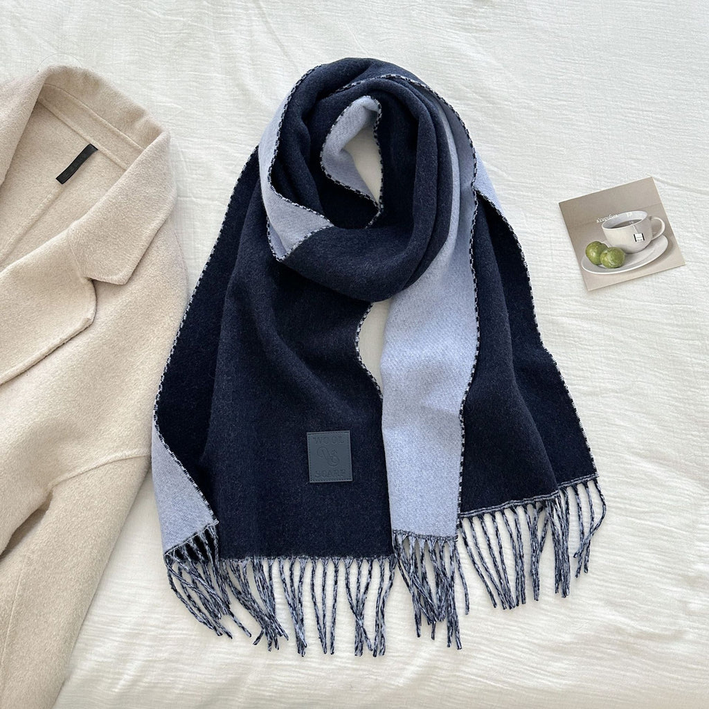 Doppelseitiger Wollschal mit Pailletten – Bild 10 | LuxeStyle