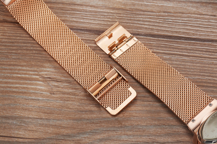 Ultraflache Herrenuhr mit Milanaise-Armband – Bild 8 | LuxeStyle