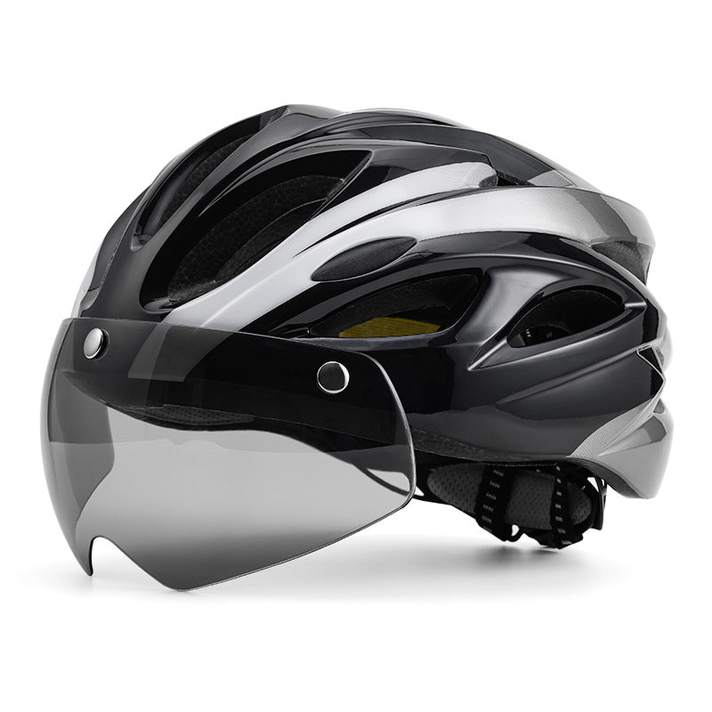 Velohelm mit integriertem Licht