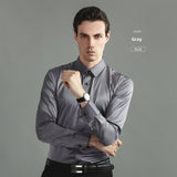 Farbe: Grau