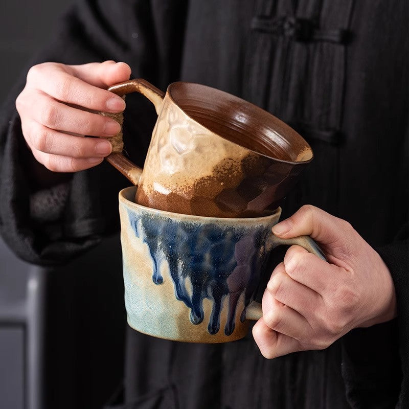 Keramikbecher im japanischen Stil