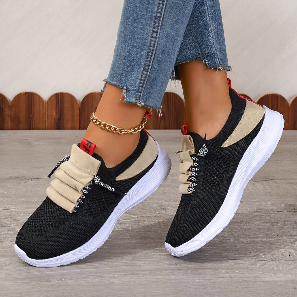 Freizeit-Sneaker mit flacher Sohle