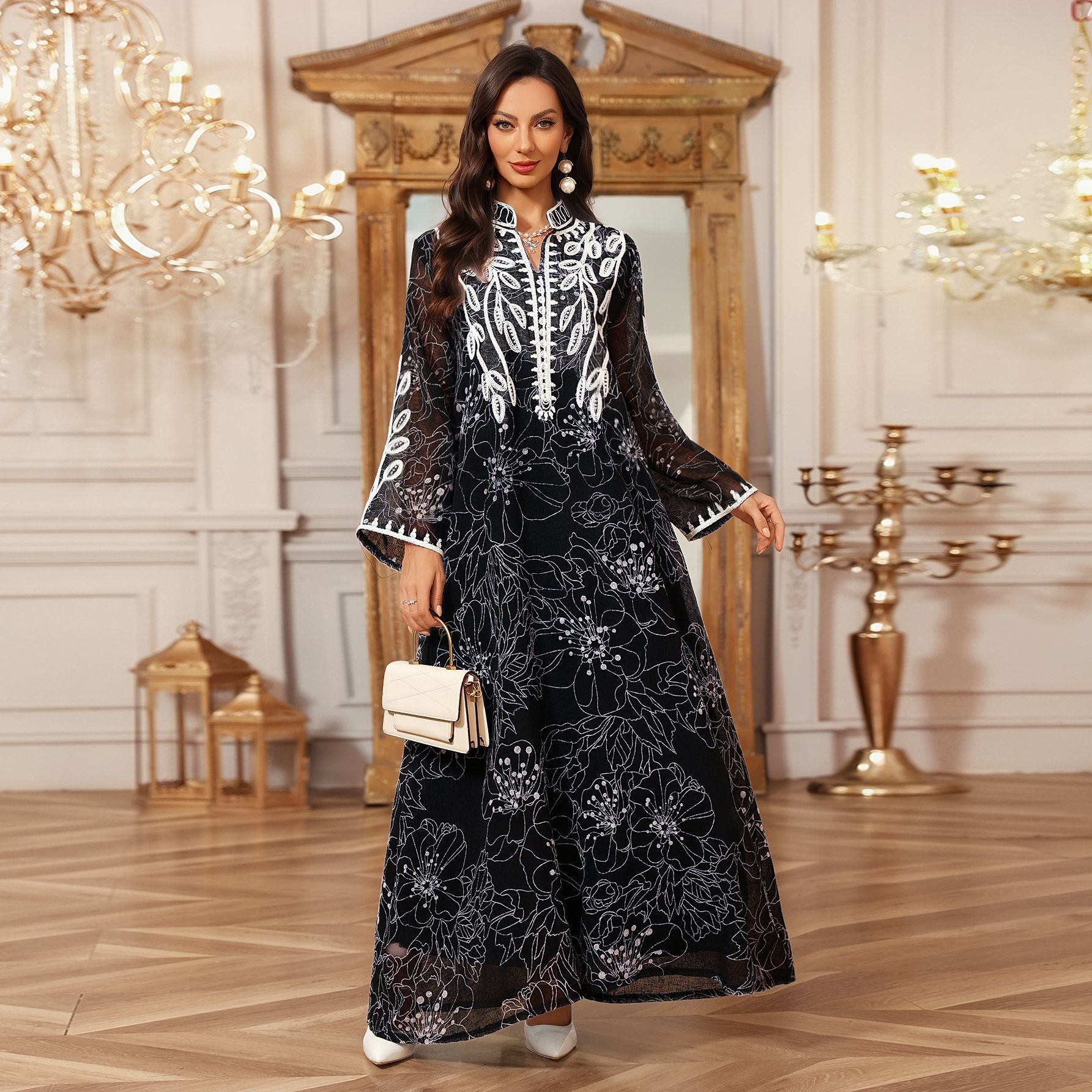 Besticktes Sommerkleid