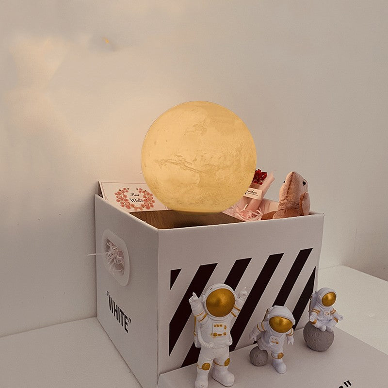 Maglev Mond- und Erdlicht mit Astronauten – Bild 6 | LuxeStyle