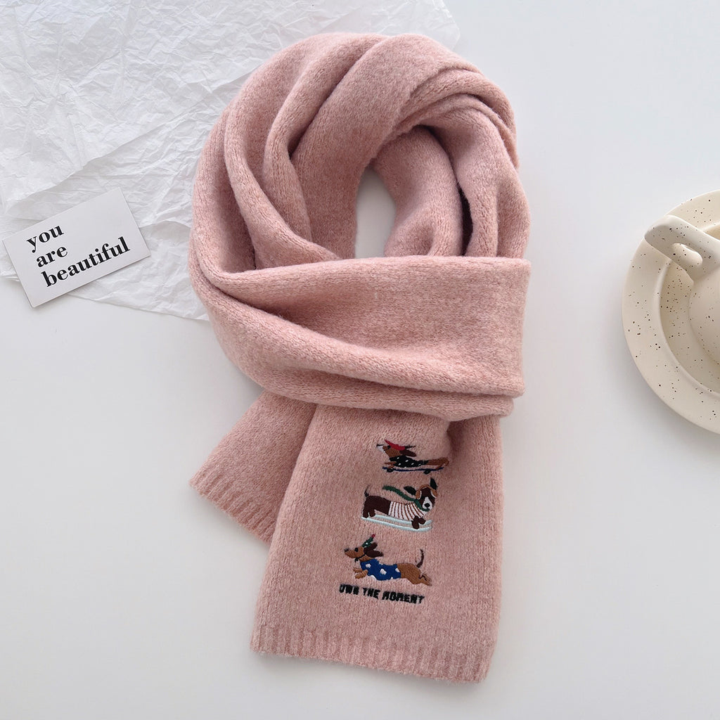 Wollschal mit Wursthunde-Print | LuxeStyle