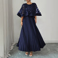 Elegantes Mesh-Cape-Kleid – Bild 1 | LuxeStyle