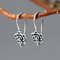 Ohrhaken "Ethno-Blume" aus 925er Sterlingsilber