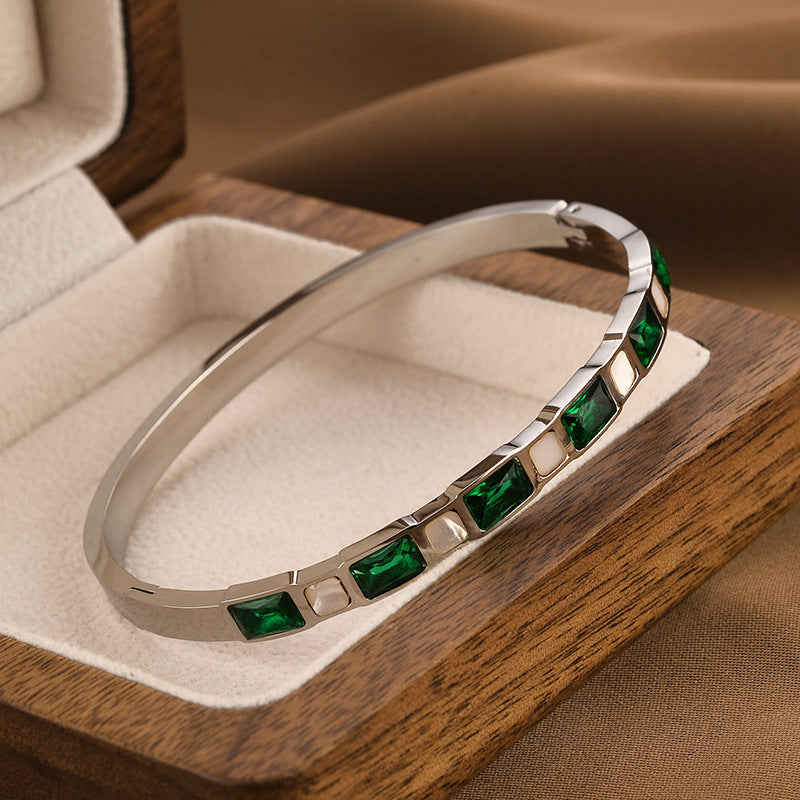 Titanstahl Armband mit Smaragd und Diamant – Bild 5 | LuxeStyle