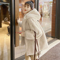 Gefütterter Damen-Mantel aus Faux-Lammfell – Bild 9 | LuxeStyle