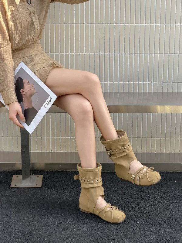 Ballett-Sandalen-Boots mit Gürtelverschluss und innere Höhe