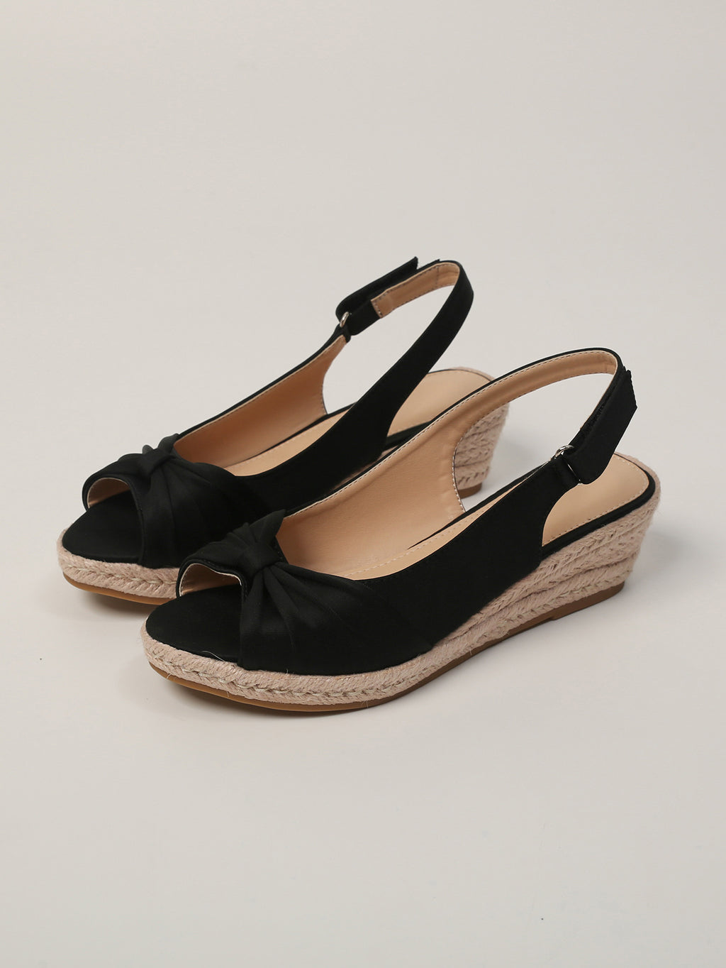 Keilabsatz-Sandalen mit Schleife
